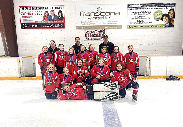 The U11 Elkhorn Canadians took bronze at the March 24 to 26 Stars Cup tournament. Both Elkhorn teams that attended the tournament that weekend won a medal.<br />
